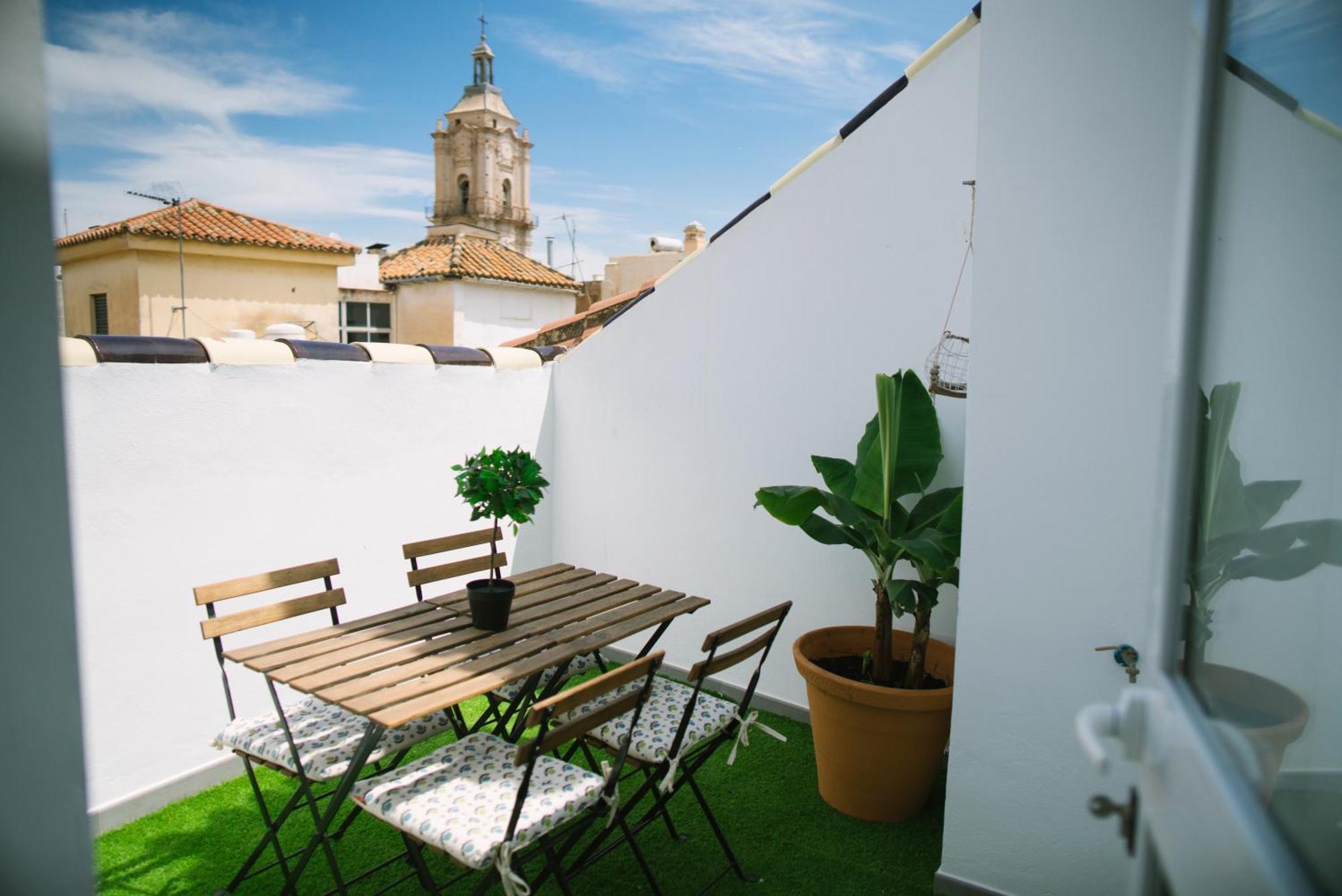 Apartamentos El Marques Malaga Exterior photo